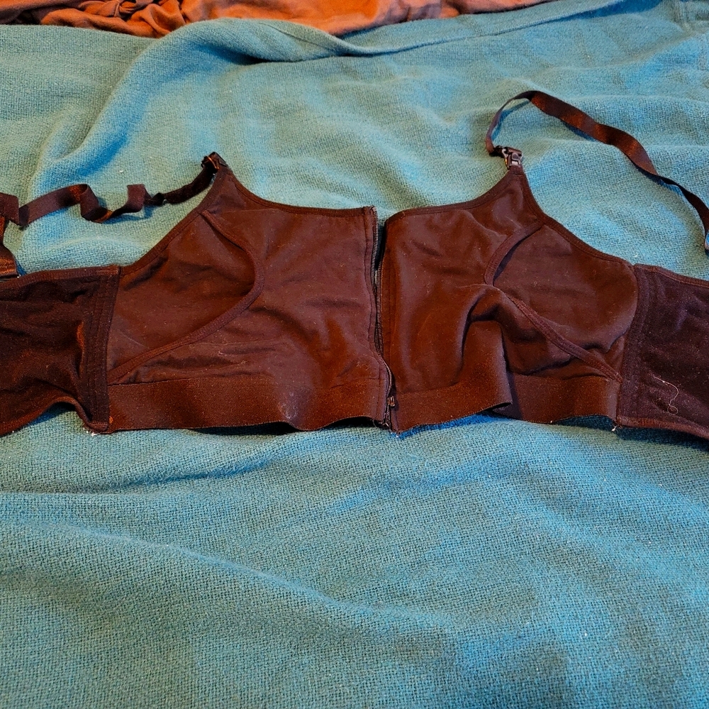 Nursing bra